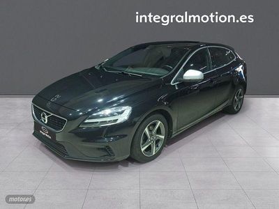 Negro Usado 2017 Volvo V40 R-Design Momentum Berlina | 14.890 € (Caro)