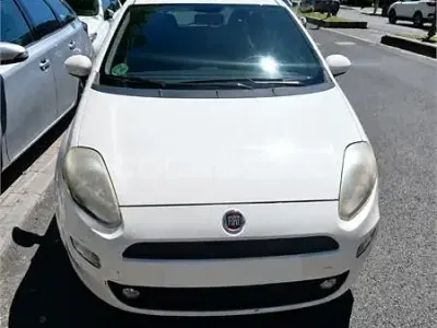 Usado Fiat Punto Easy 69 CV (50 kW) 2016 Blanco Utilitario