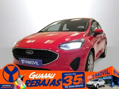 Usado Ford Fiesta Trend 75 CV (55 kW) 2023 Rojo Utilitario