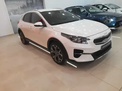 Usado Kia XCeed 160 CV (117 kW) 2022 Blanco SUV