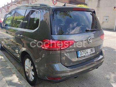 Gris / plata Usado 2017 VW Touran Sportline Monovolumen | 18.500 € (Caro)