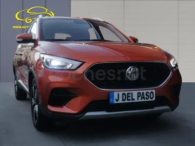 Usado MG ZS Comfort 106 CV (77 kW) 2022 Naranja SUV