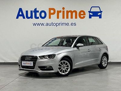 Usado Audi A3 Ambition 150 CV (110 kW) 2013 Gris / plata Berlina