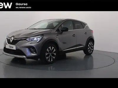 Usado Renault Captur Techno 140 CV (102 kW) 2023 Gris SUV