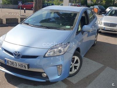 Używany Toyota Prius Advance 136 KM (100 kW) 2013 Niebieski Sedan/Limuzyna
