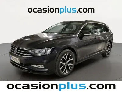 Usado VW Passat Executive 150 CV (110 kW) 2023 Gris Familiar