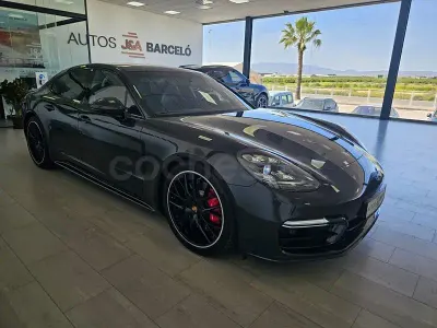 Usado Porsche Panamera GTS 480 CV (353 kW) 2022 Gris / plata Berlina