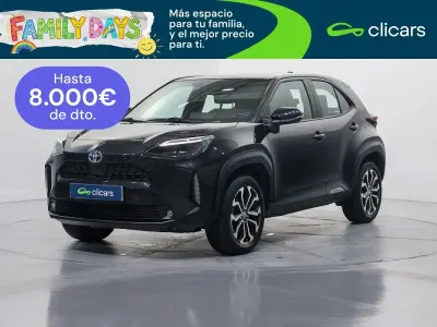 Begagnad Toyota Yaris Cross Style 116 HK (85 kW) 2022 Svart SUV