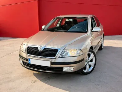 Usado Skoda Octavia Tour 110 CV (80 kW) 2004 Beige Berlina