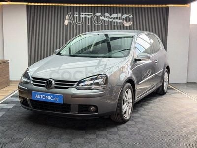 Usado VW Golf VI Highline 122 CV (89 kW) 2008 Gris / plata Utilitario