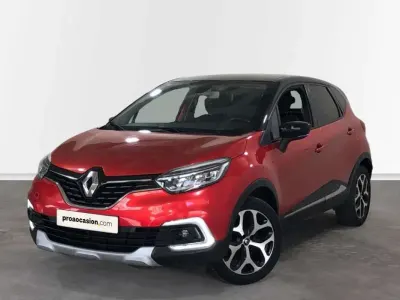 Usado Renault Captur Zen 131 CV (96 kW) 2019 Rojo SUV