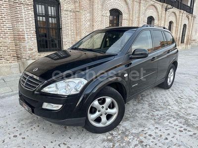 Negro Usado 2008 Ssangyong (KGM) Kyron SUV | 5990 € (Caro)