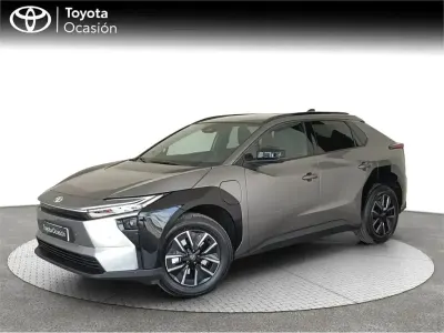 Usado Toyota bZ4X Advance 164 kW (224 CV) 2025 Gris SUV