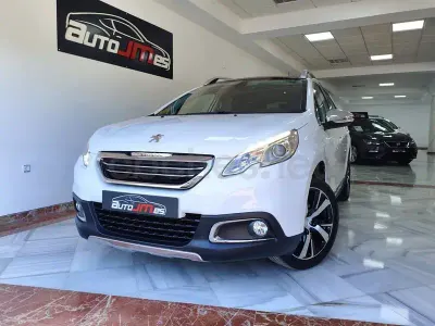 Usado Peugeot 2008 Allure 115 CV (84 kW) 2014 Blanco SUV