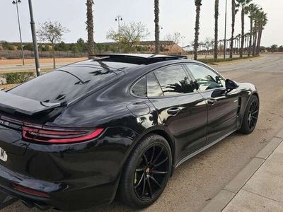 Porsche Panamera 4