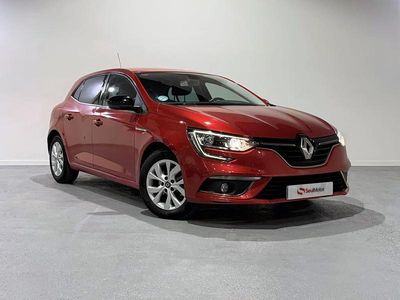 Usado Renault Mégane IV LIMITED 140 CV (102 kW) 2019 Rojo Berlina