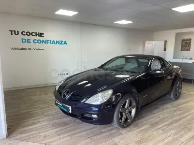 Usado Mercedes SLK200 184 CV (135 kW) 2009 Azul Descapotable