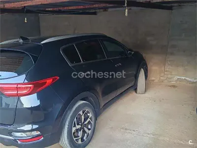Usado Kia Sportage Plus 132 CV (97 kW) 2019 Negro SUV