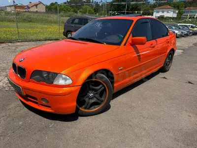 Usado BMW 320 136 CV (100 kW) 1999 Naranja Berlina