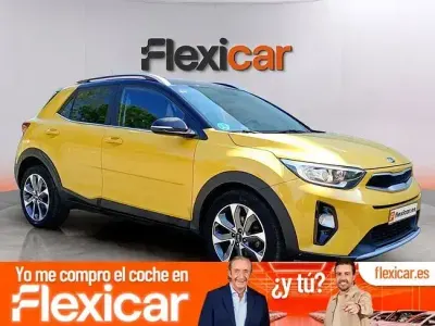Usado Kia Stonic 120 CV (88 kW) 2018 Amarillo SUV