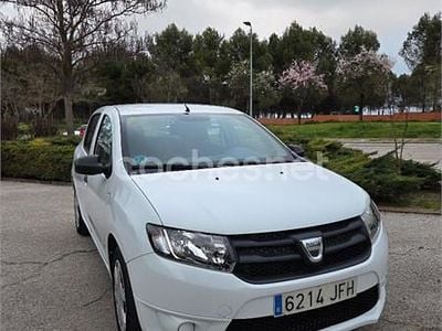 Begagnad Dacia Sandero Ambiance 75 HK (55 kW) 2015 Vit Sedan