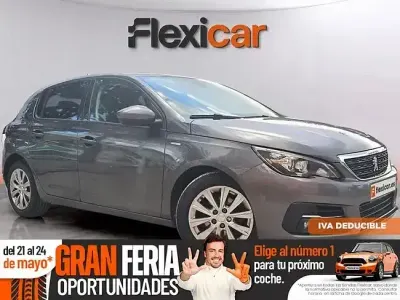 Usado Peugeot 308 Active 110 HP (80 kW) 2020 Cinzento