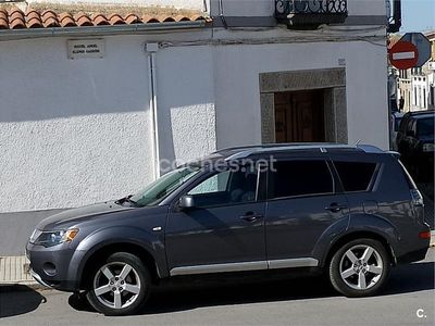 Usado Mitsubishi Outlander Intense 140 CV (102 kW) 2008 Gris / plata SUV