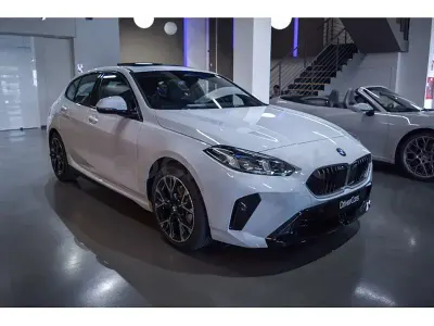 Nuevo BMW 120 Comfort Edition 163 CV (119 kW) 2026 Blanco Utilitario