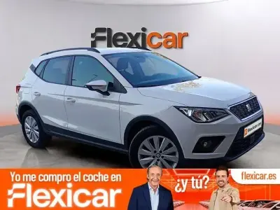 Usado Seat Arona Style 95 CV (69 kW) 2019 Blanco SUV