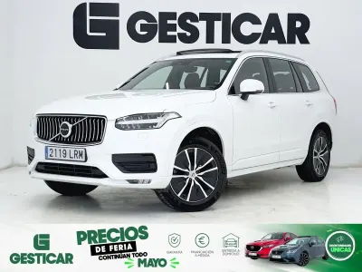 Używany Volvo XC90 Momentum 250 KM (183 kW) 2021 Biały SUV