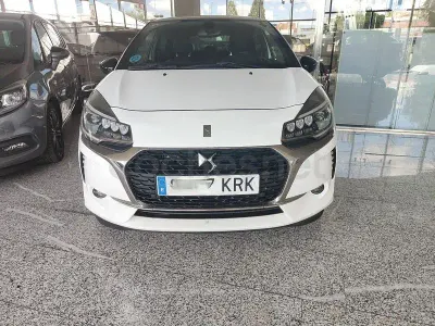 Usado DS Automobiles DS3 Style 99 CV (72 kW) 2018 Blanco Berlina
