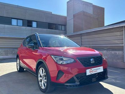 Usado Seat Arona FR 115 CV (84 kW) 2024 Rojo SUV