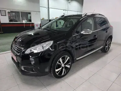 Usado Peugeot 2008 Active 92 CV (67 kW) 2015 Negro SUV