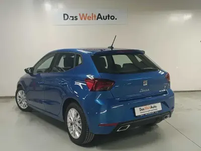 Usado Seat Ibiza FR 115 CV (84 kW) 2025 Azul Utilitario