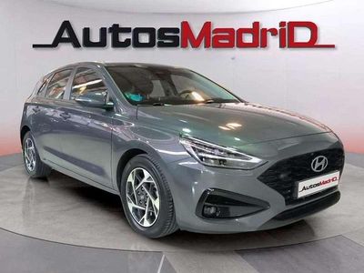Gris Usado 2024 Hyundai i30 Berlina | 16.990 € (Buen precio)