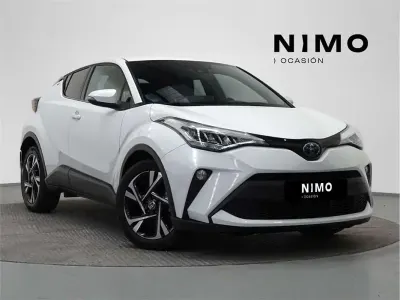 Käytetty Toyota C-HR Advance 122 HP (89 kW) 2023 Katumaasturi
