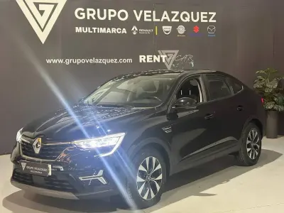 Usado Renault Arkana Techno 145 CV (106 kW) 2023 Gris SUV