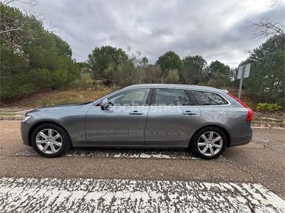 Gris / plata Usado 2017 Volvo V90 Momentum Familiar | 23.900 € (Un poco caro)