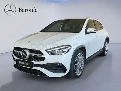 Usado Mercedes GLA200 150 CV (110 kW) 2023 Blanco SUV