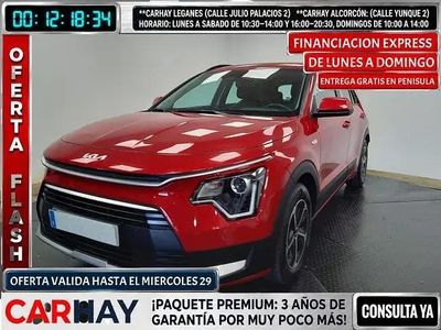 Begagnad Kia Niro 143 HK (105 kW) 2022 Röd SUV