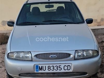 Gris / plata Usado 1999 Ford Fiesta Ambiente Berlina | 1099 €