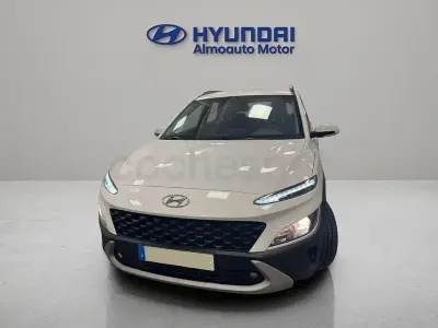 Usado Hyundai Kona 120 CV (88 kW) 2022 Blanco SUV