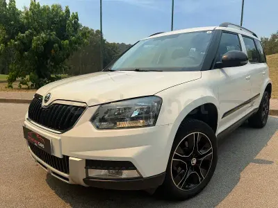 Usado Skoda Yeti Ambition 110 CV (80 kW) 2017 Blanco SUV