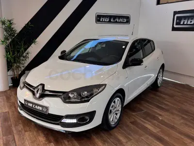 Usado Renault Mégane III LIMITED 110 CV (80 kW) 2015 Blanco Berlina