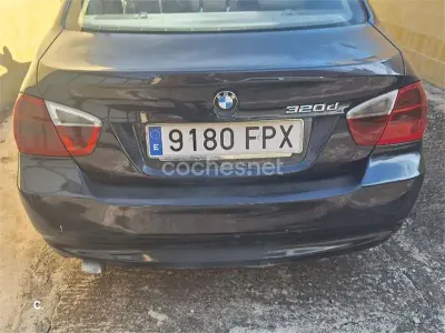 Usado BMW 320 Gran Turismo 184 CV (135 kW) 2007 Negro Berlina