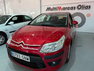 Usado Citroën C4 90 CV (66 kW) 2009 Rojo Berlina