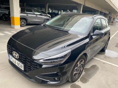 Negro Usado 2025 Hyundai i30 Familiar | 22.890 € (Un poco caro)
