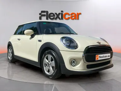 Usado Mini ONE 102 CV (75 kW) 2019 Blanco Utilitario