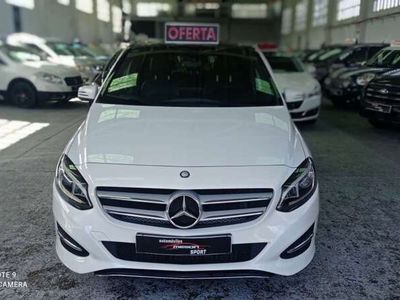 Usado Mercedes B180 109 CV (80 kW) 2015 Blanco Monovolumen