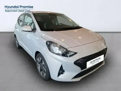 Nuevo Hyundai i10 63 CV (46 kW) 2025 Gris / plata Utilitario